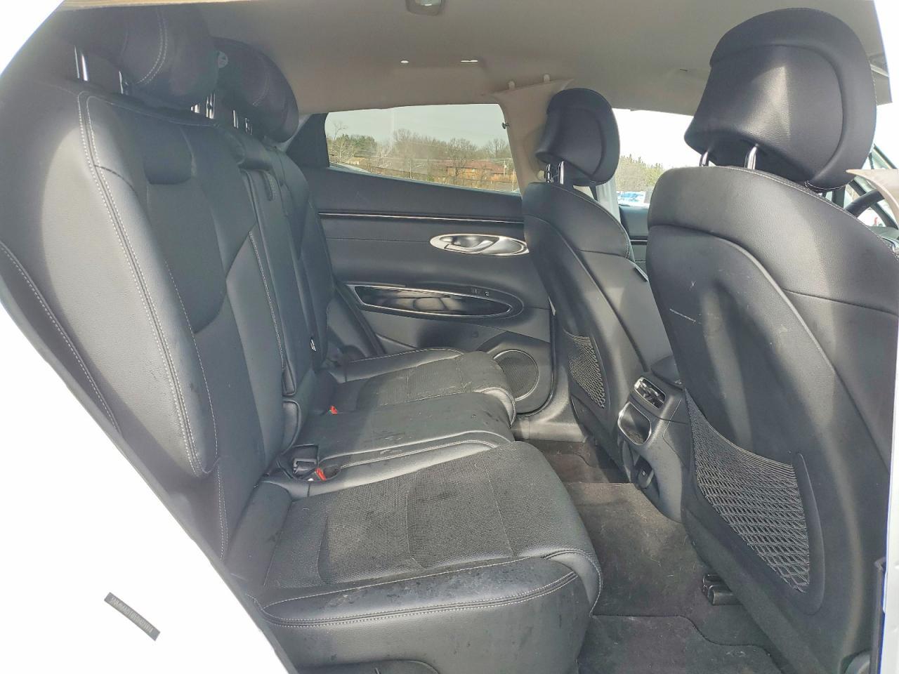2025 Genesis Gv70 Base