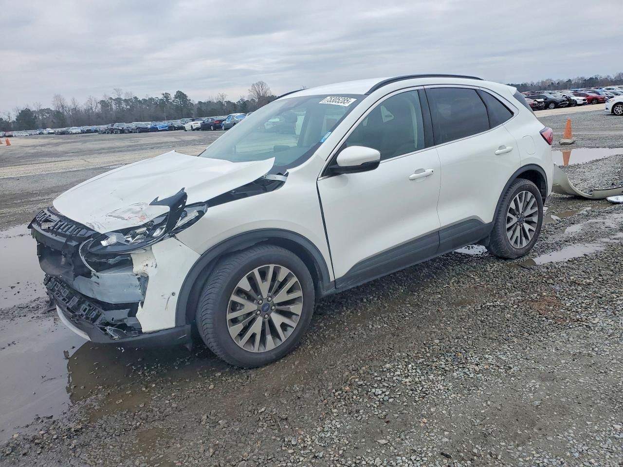 2020 Ford Escape Titanium