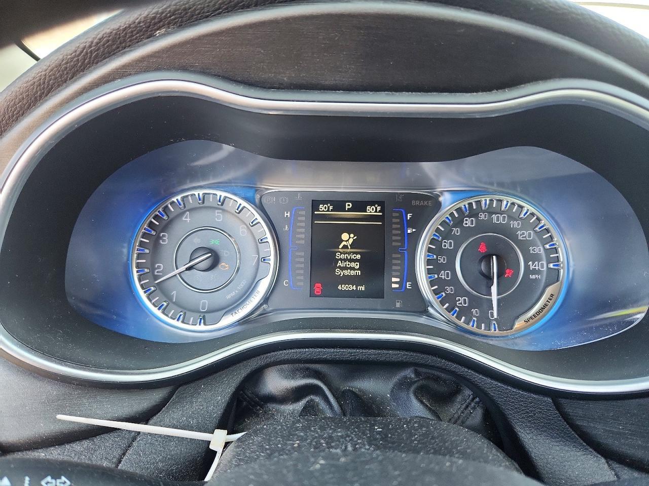 2016 Chrysler 200 Limited