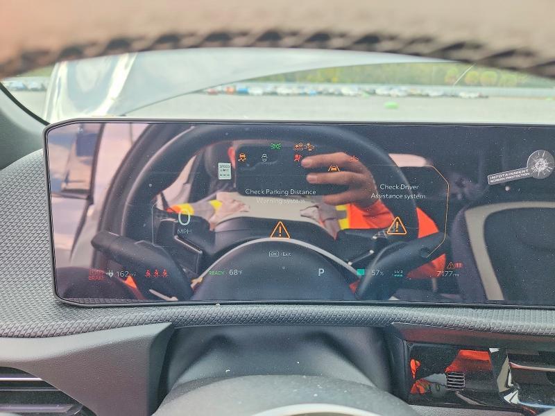 2025 KIA EV4