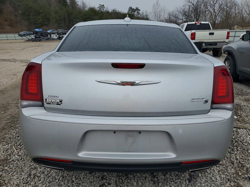 2020 Chrysler 300 s