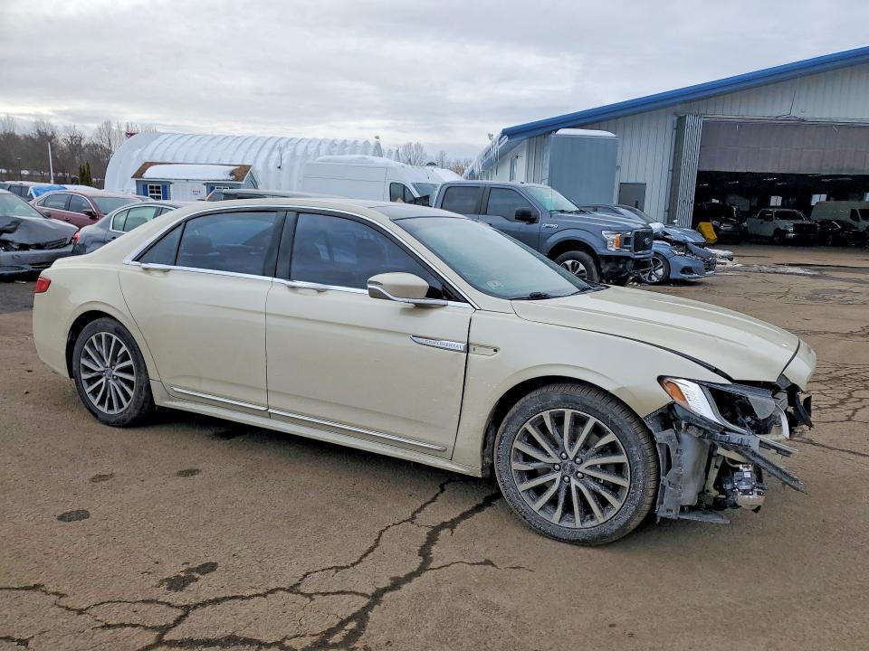2018 Lincoln Continental Select