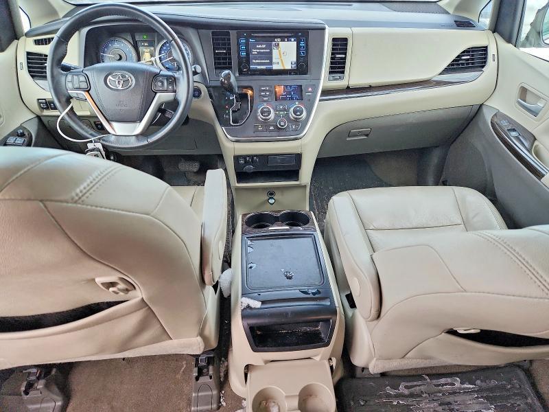 2017 Toyota Sienna xle