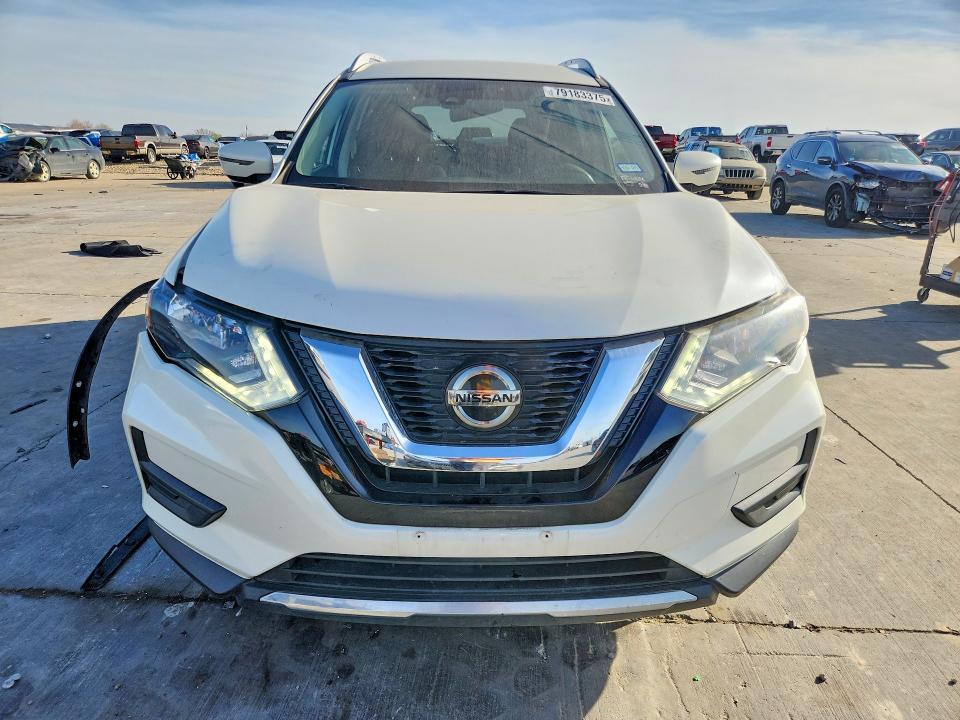 2019 Nissan Rogue sv