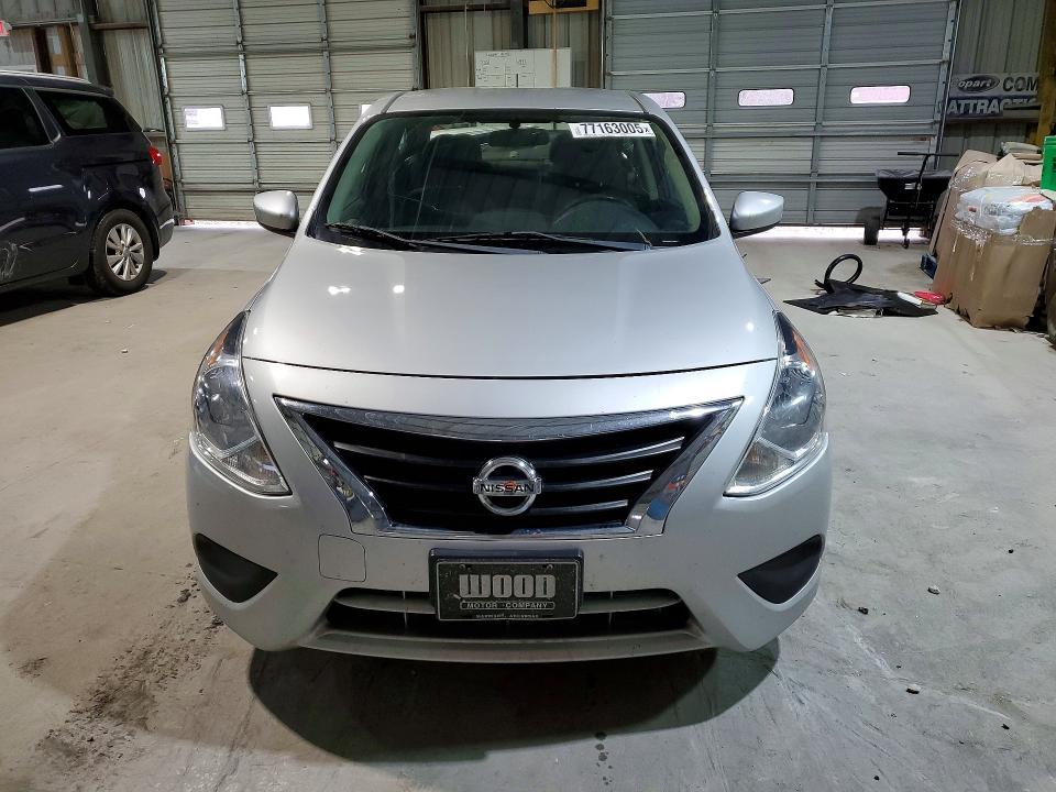 2018 Niss Versa s Plus