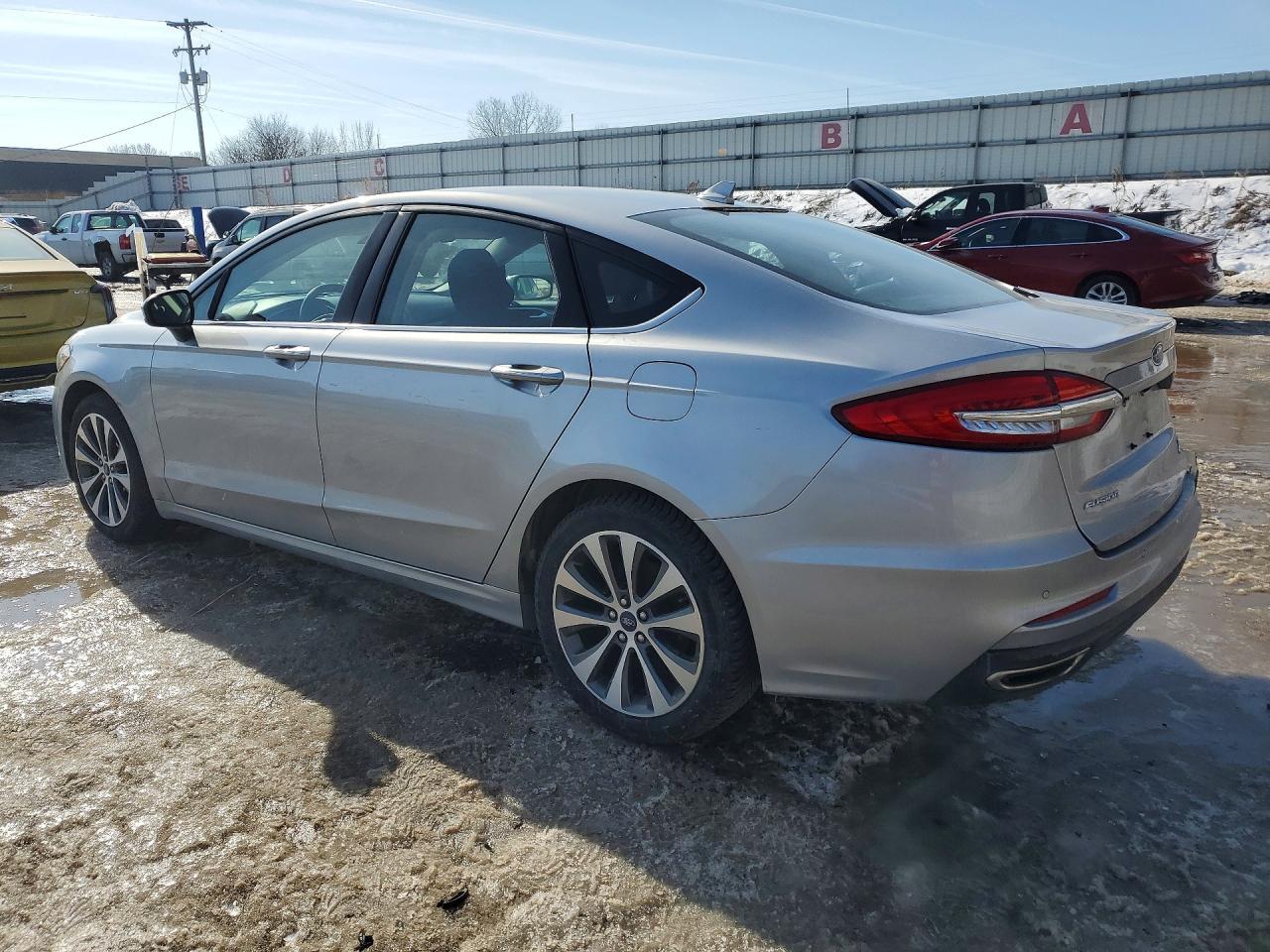2020 Ford Fusion se