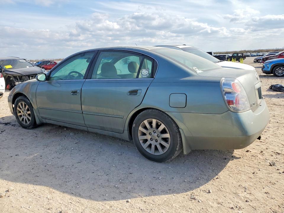 2005 Niss Altima s