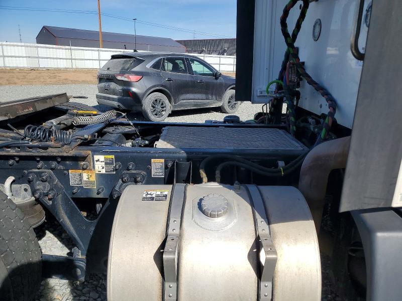 2017 Kenworth T680 Semi Truck