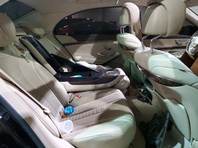 2015 Mercedes-Benz S 550