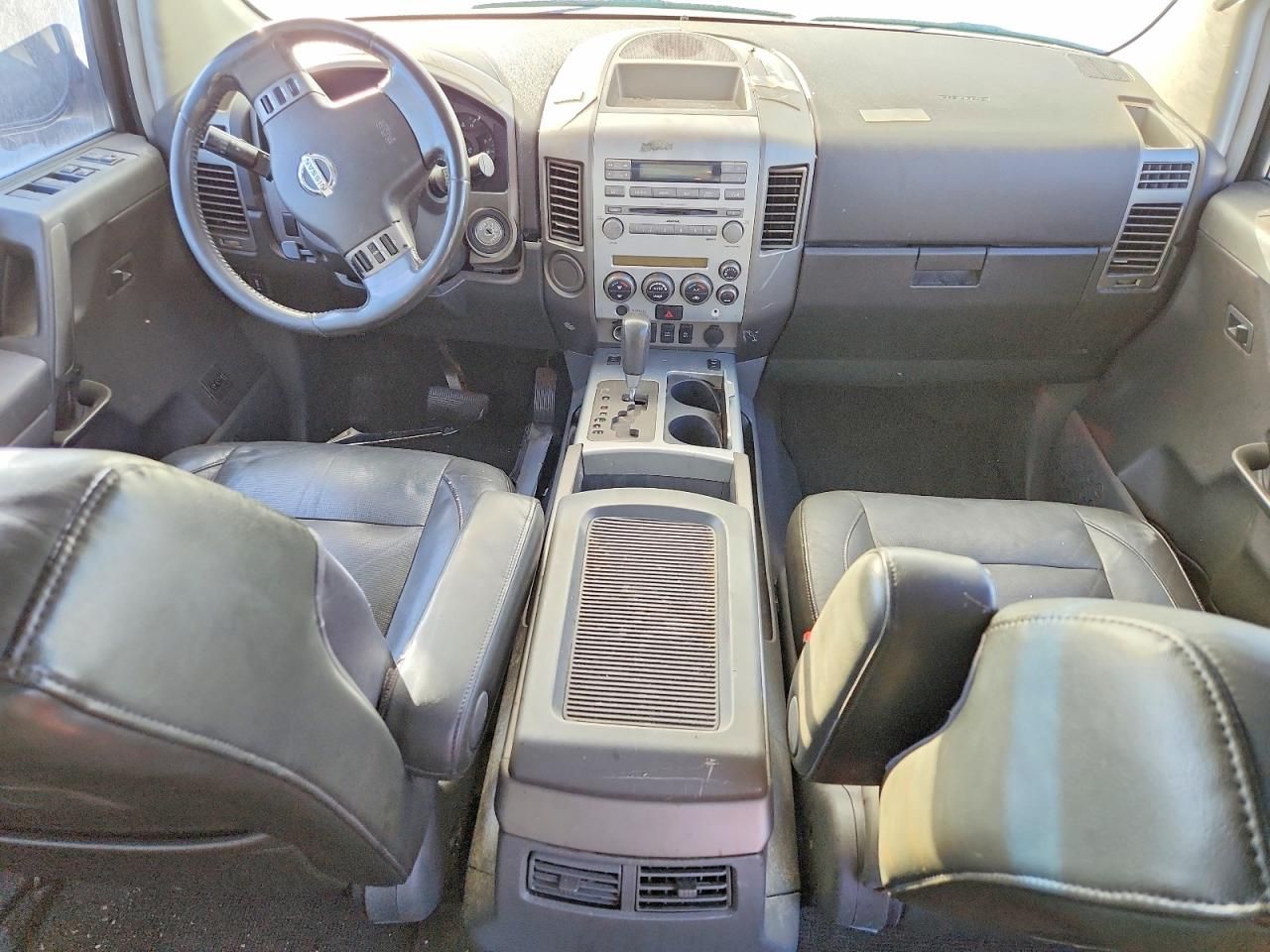 2006 Nissan Armada se