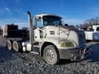 2015 Mack CXU613 Semi Truck