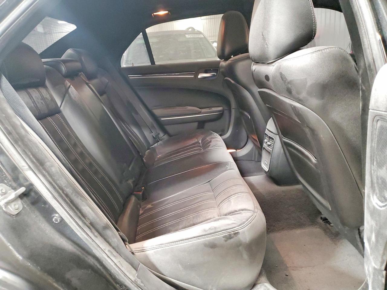 2017 Chrysler 300 s
