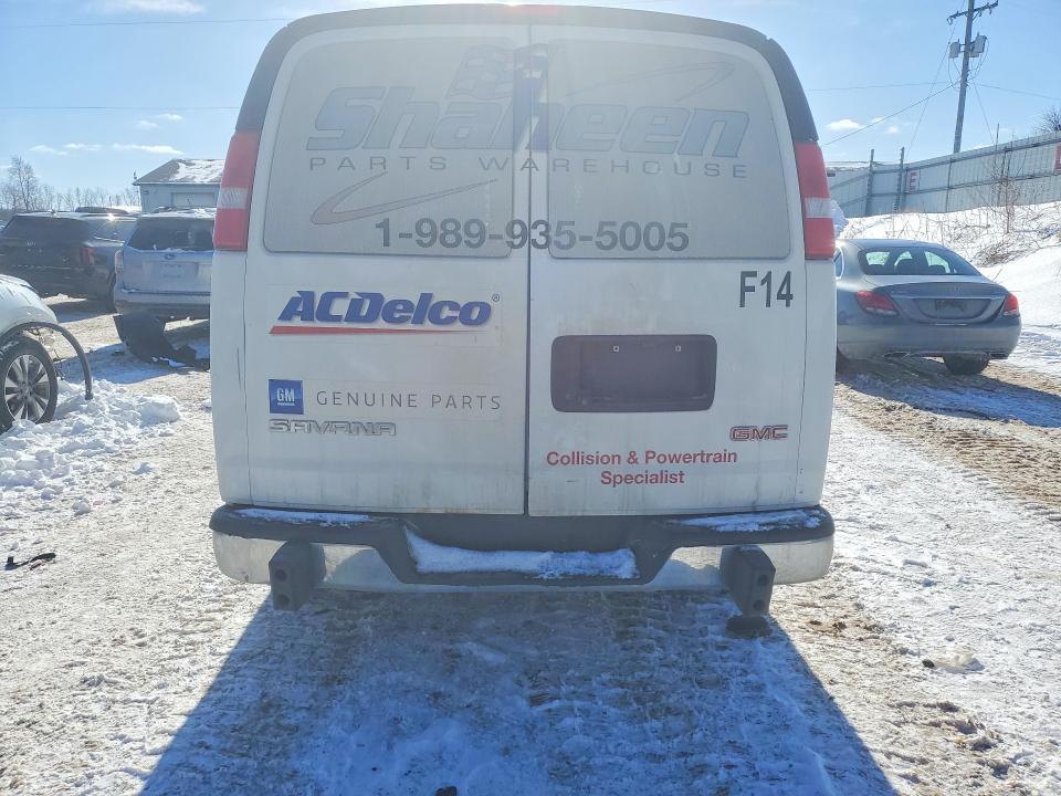 2018 GMC Savana 2500 Delivery van