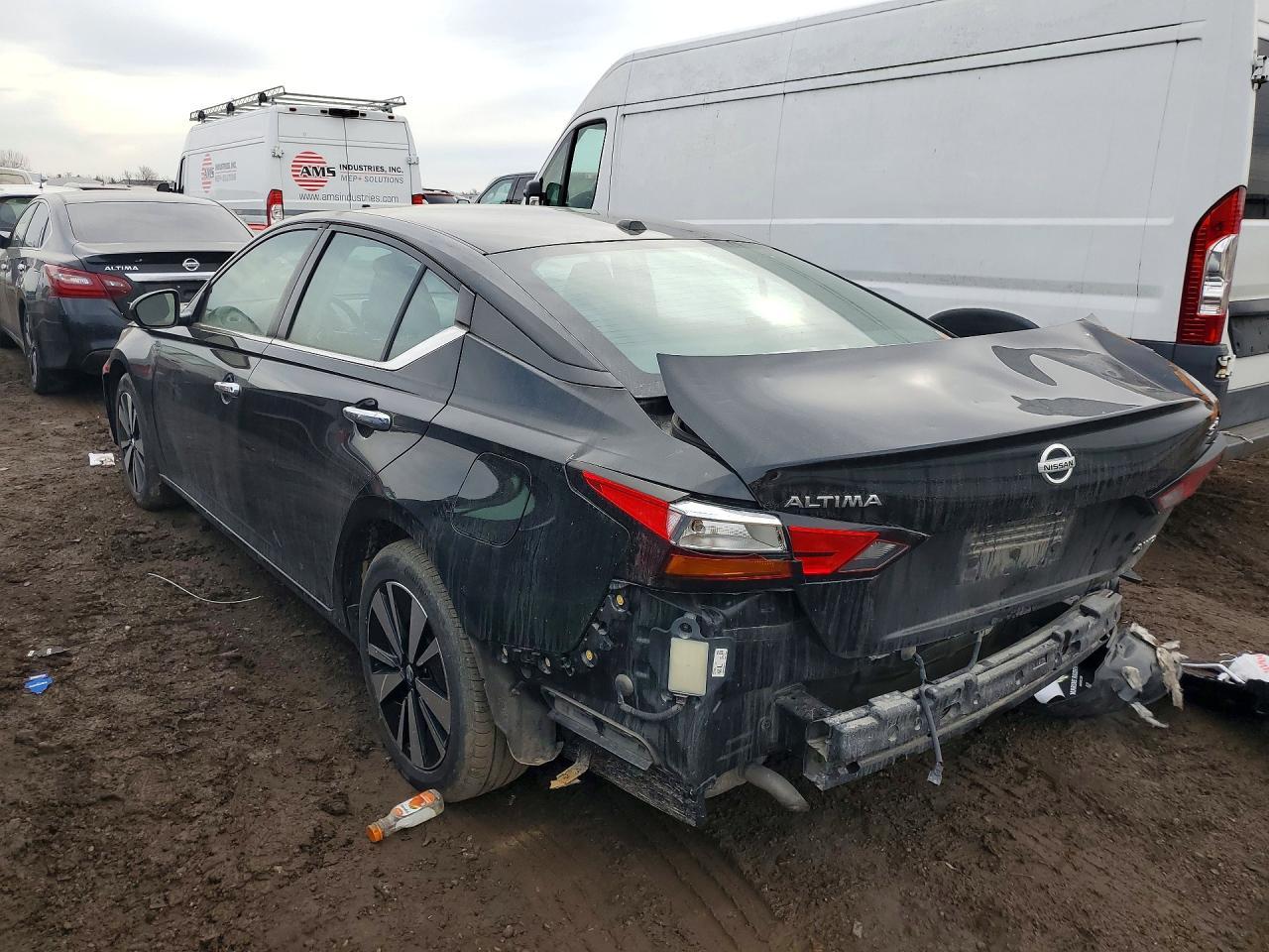2021 Niss Altima sv