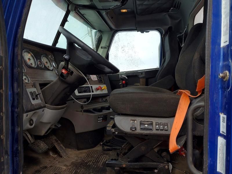 2020 Freightliner Sd122 Semi Truck