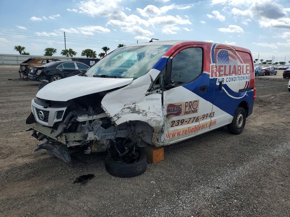 2015 Nissan NV200 SV