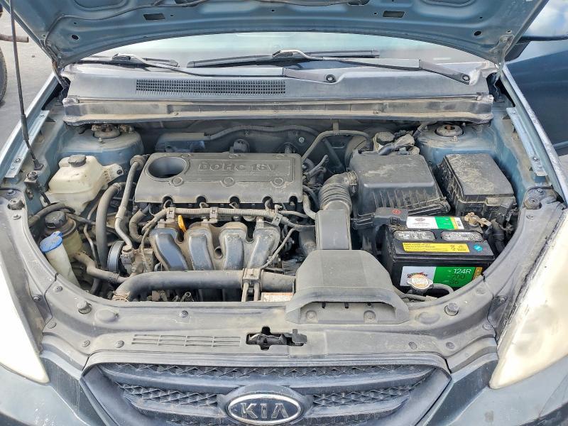 2009 KIA Rondo