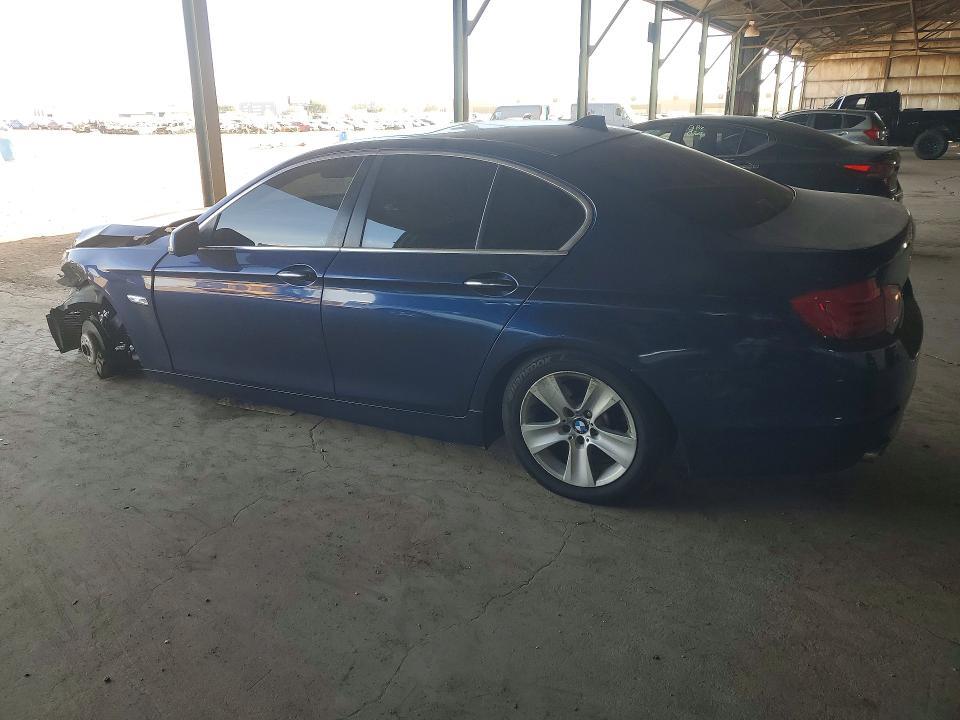 2011 BMW 528 i