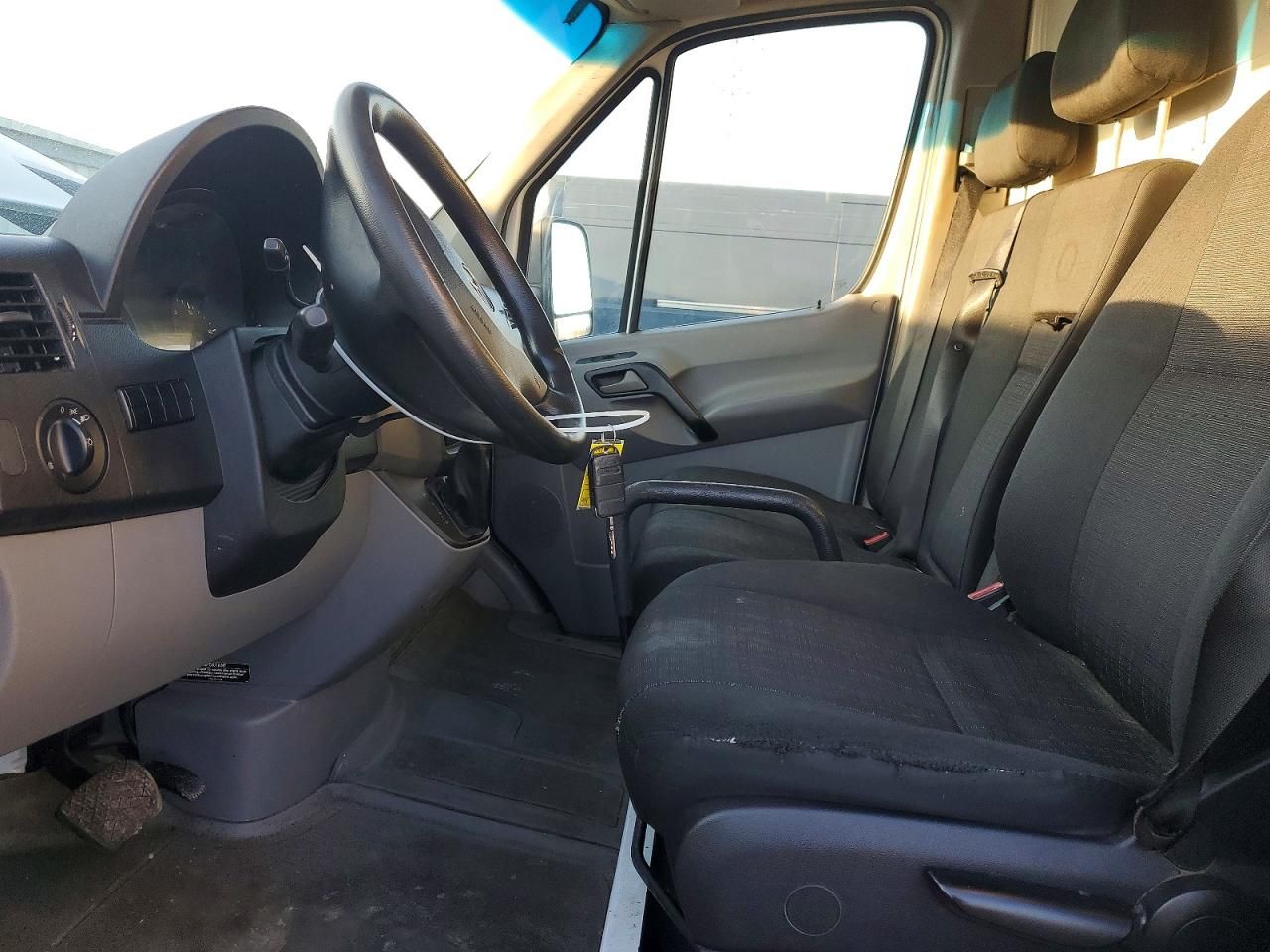 2016 Mercedes-Benz Sprinter BOX Truck