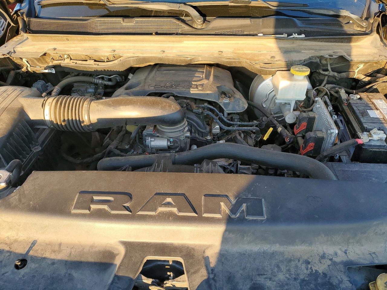 2022 Dodge 1500 4WD V8 Crew Cab 5.7L Laramie