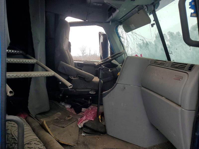 2018 Freightliner Columbia