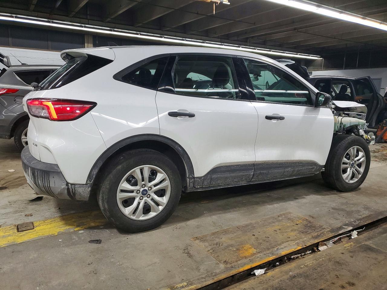 2022 Ford Escape s