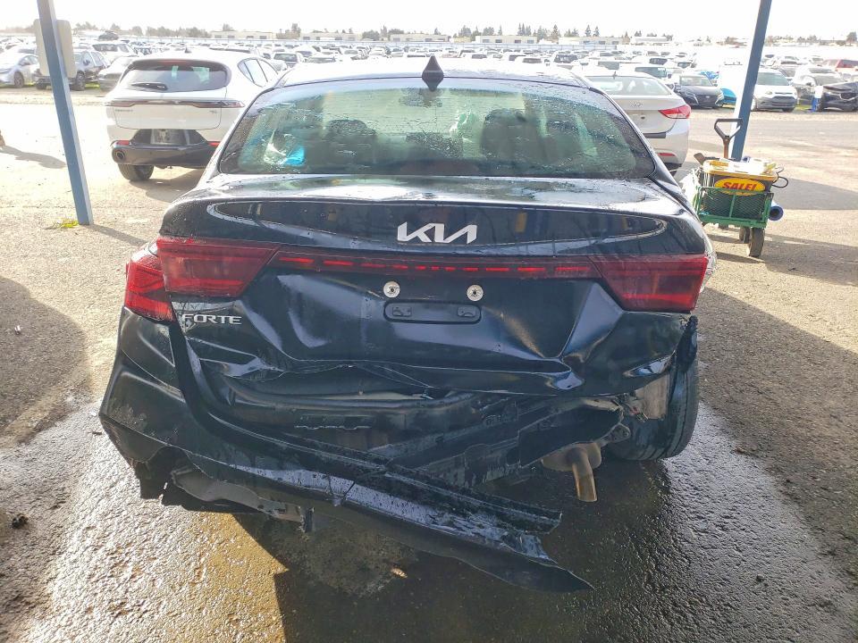 2023 KIA Forte lxs