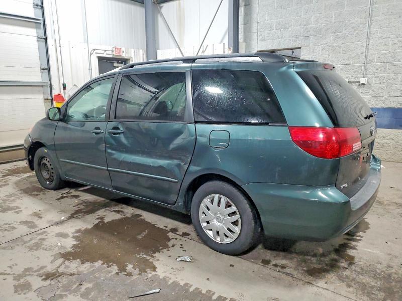 2005 Toyota Sienna ce