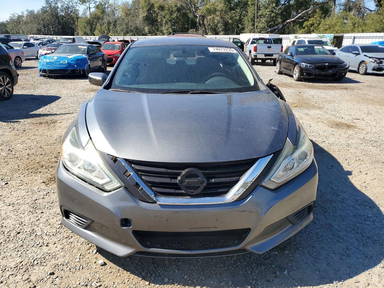 2017 Niss Altima 2.5