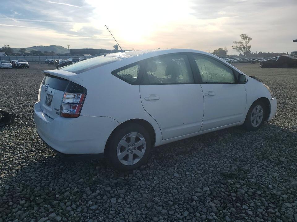 2004 Toyota Prius Base