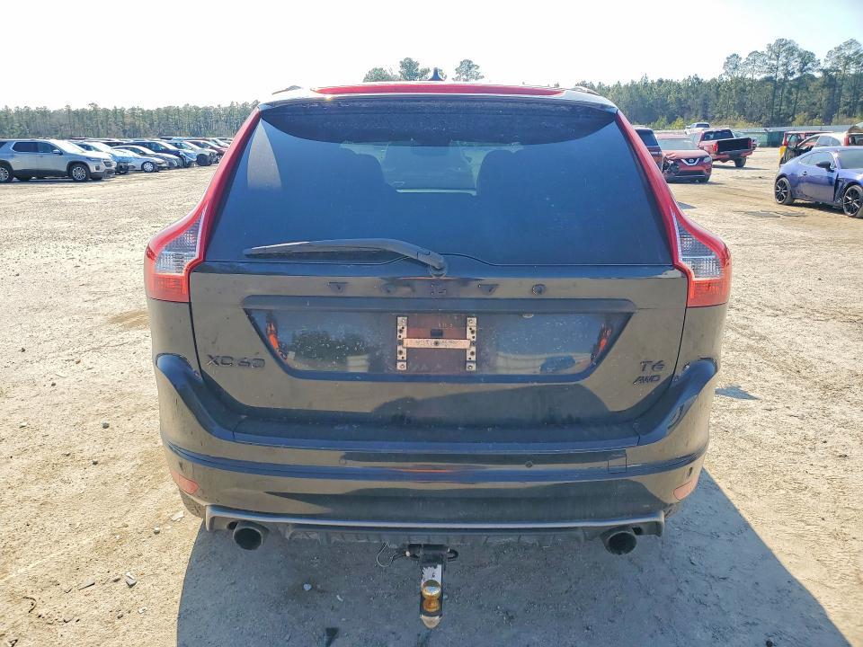 2016 Volvo Xc60 T6 R-design