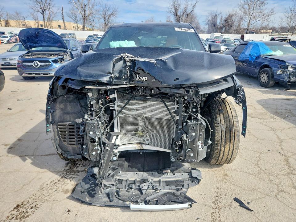 2023 Jeep Grand Cherokee Summit
