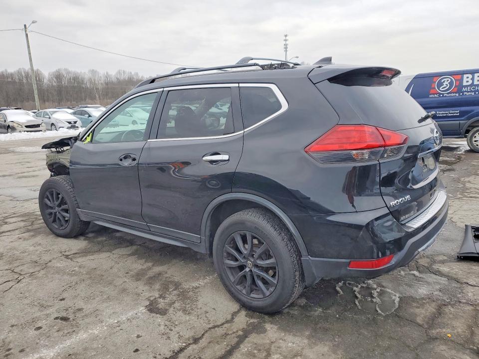 2017 Nissan Rogue sv