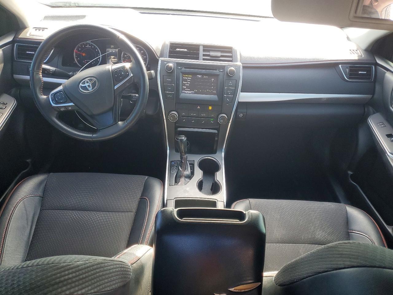 2017 Toyota Camry le
