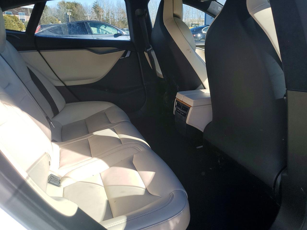2020 Tesla Model s