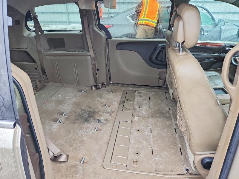 2015 Chrysler Town & Country Touring