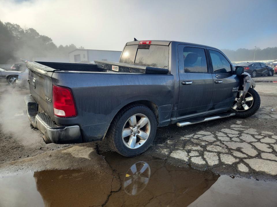 2016 Dodge RAM 1500 SLT