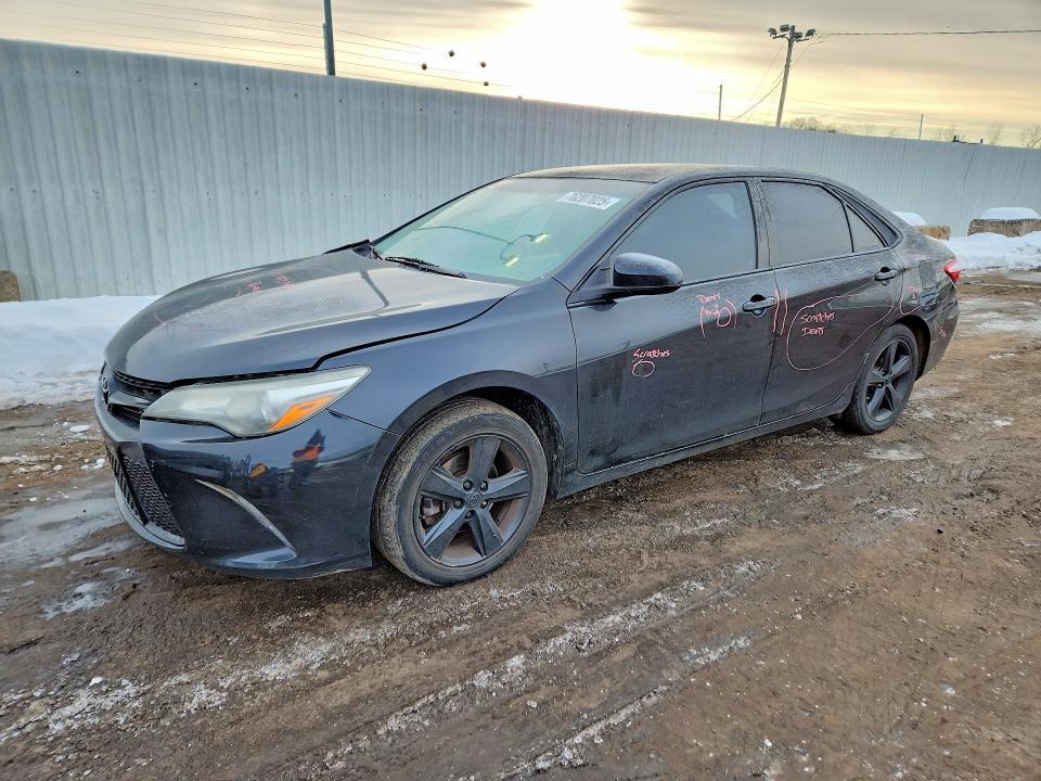 2016 Toyota Camry le