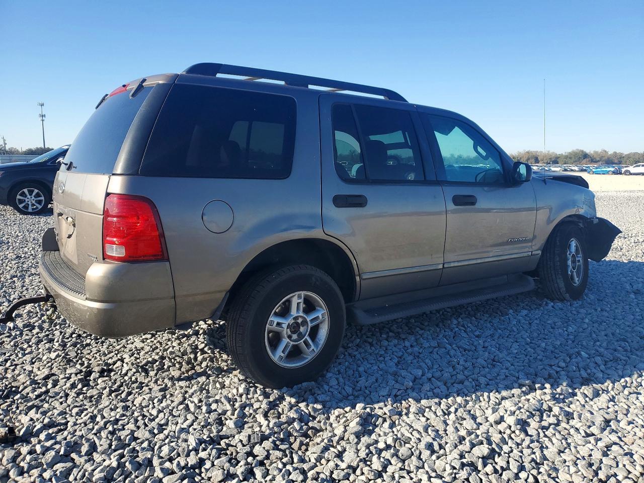 2005 Ford Explorer xlt