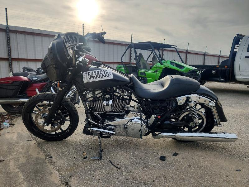 2023 Harley-Davidson Flhx