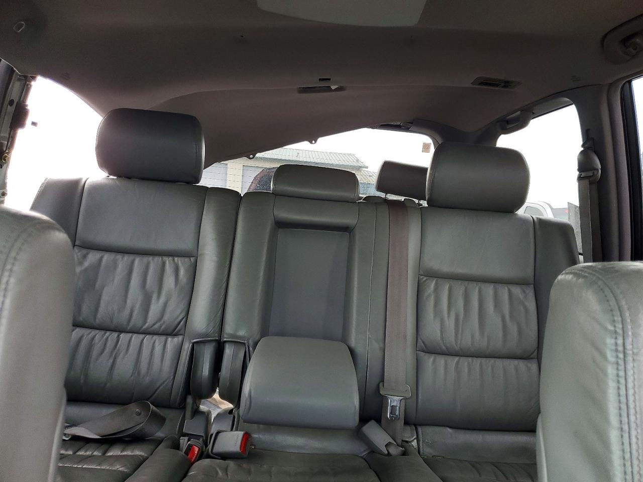 2004 Toyota Land Cruiser Base