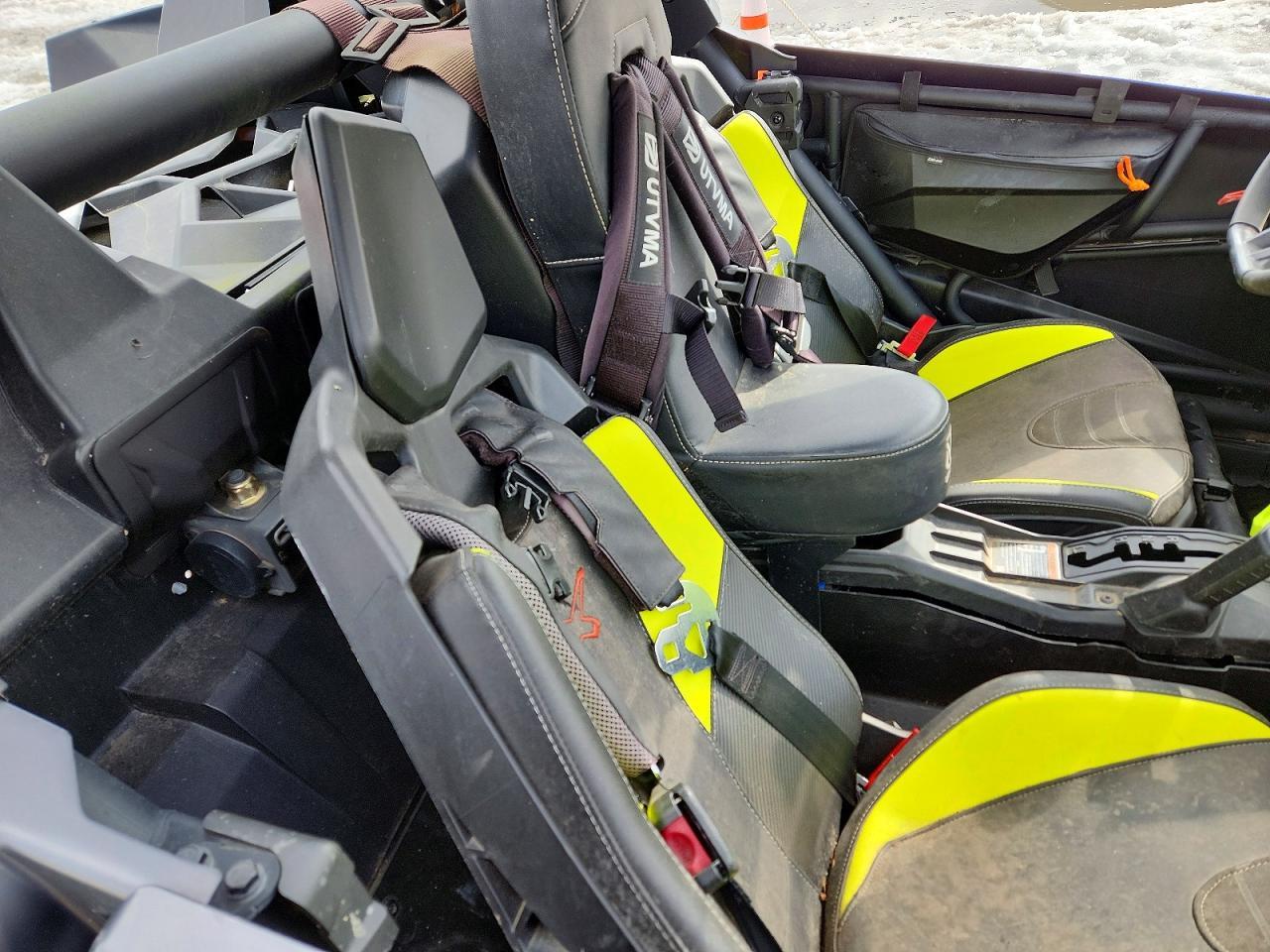 2021 Can-Am Maverick X3 Mini Truck