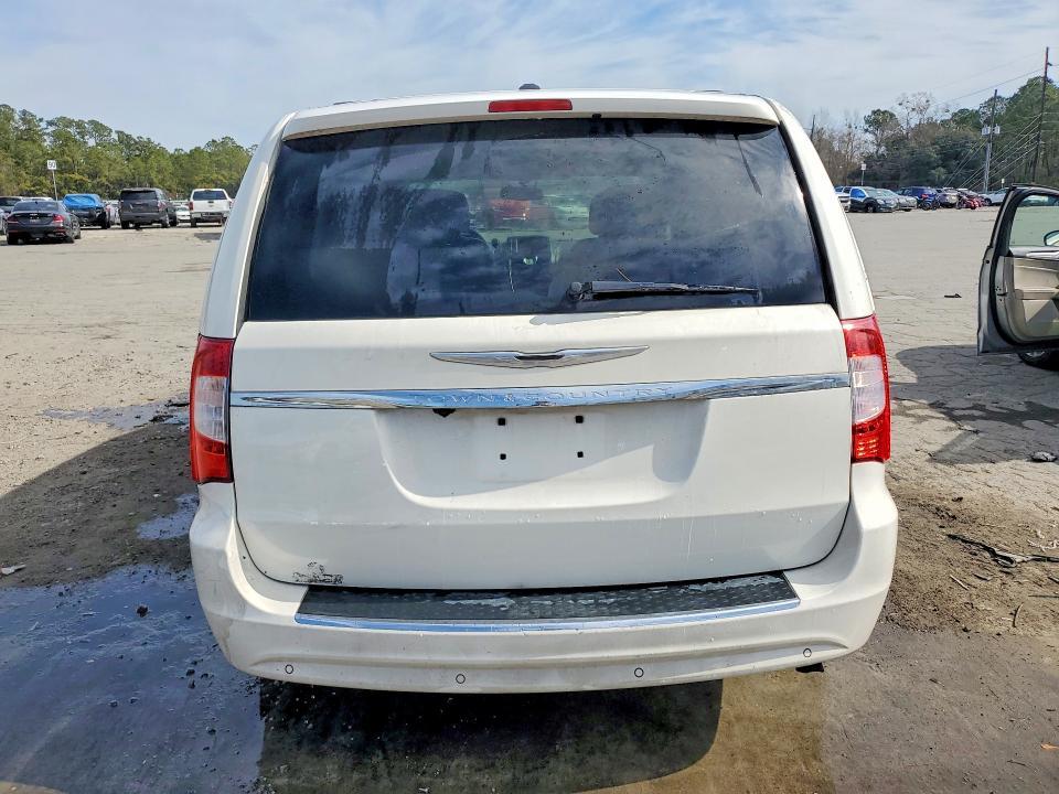 2011 Chrysler Town & Country Touring