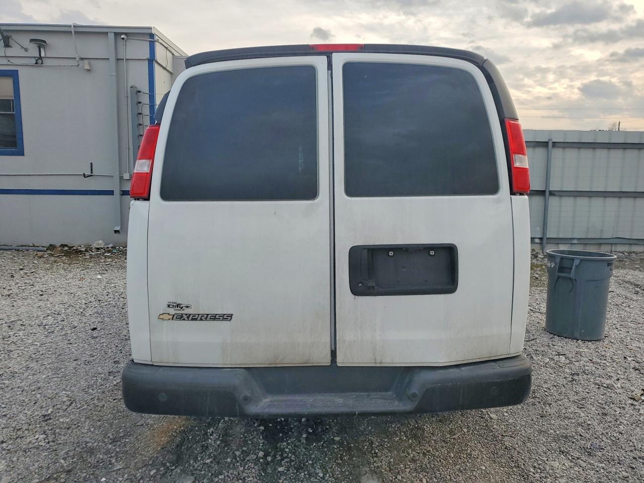 2024 Chev Express G2500