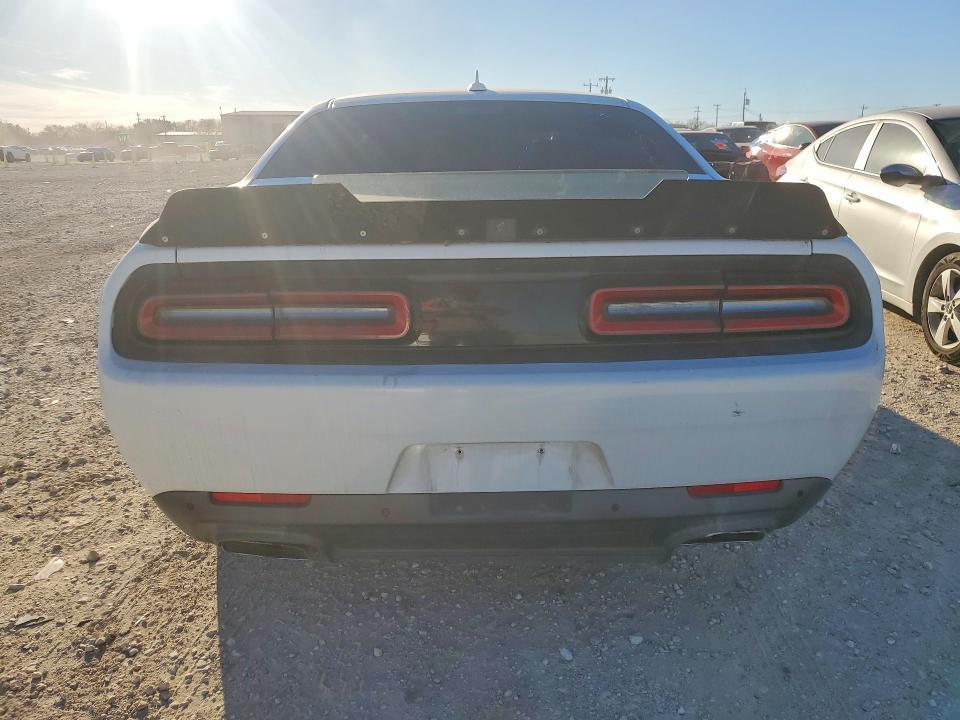 2015 Dodge Challenger sxt Plus