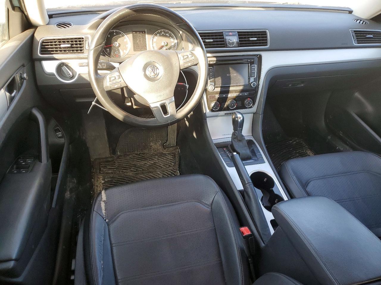 2013 Volkswagen Passat se