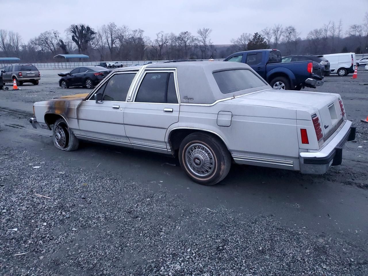 1987 Ford Crown Victoria lx
