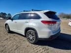 2018 Toyota Highlander se