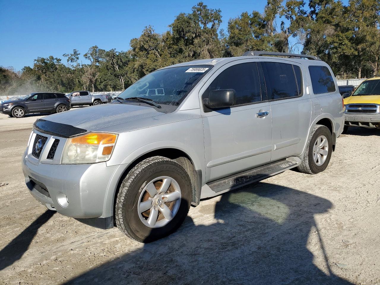 2013 Nissan Armada sv
