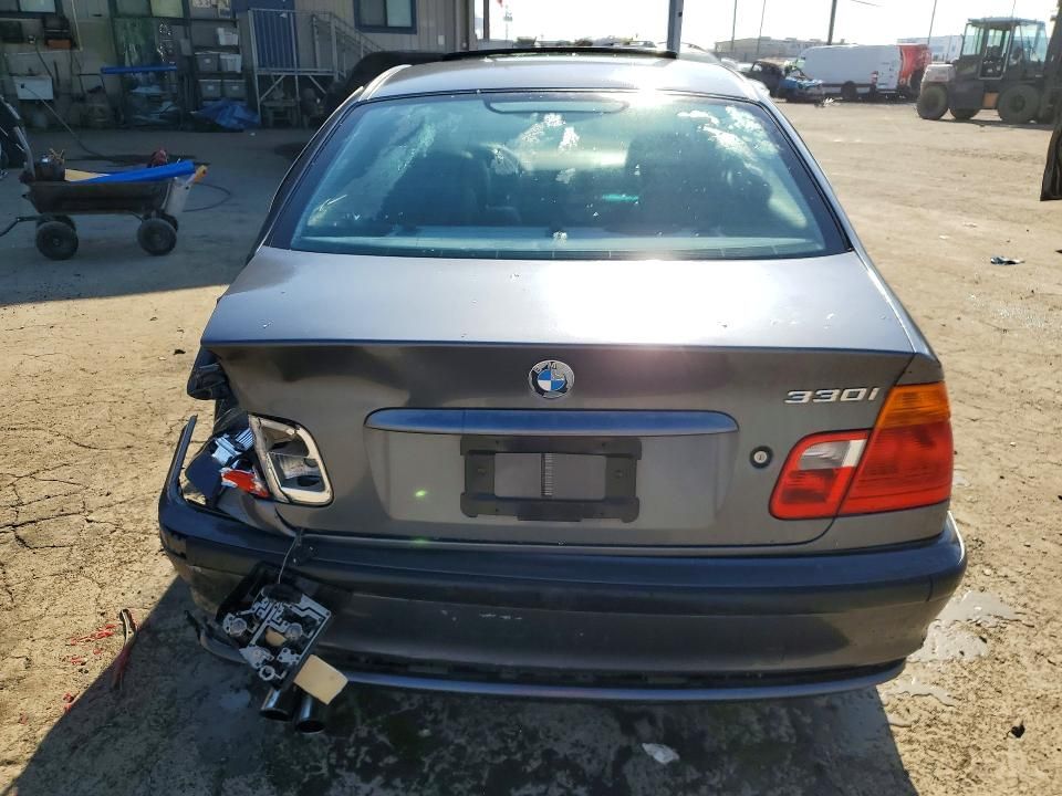 2001 BMW 330 i